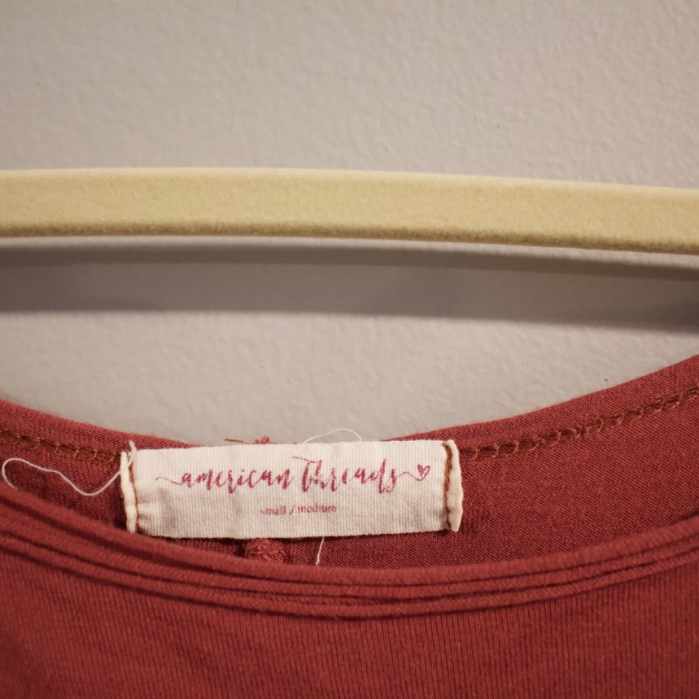 American Threads Top - Picture 4 of 4